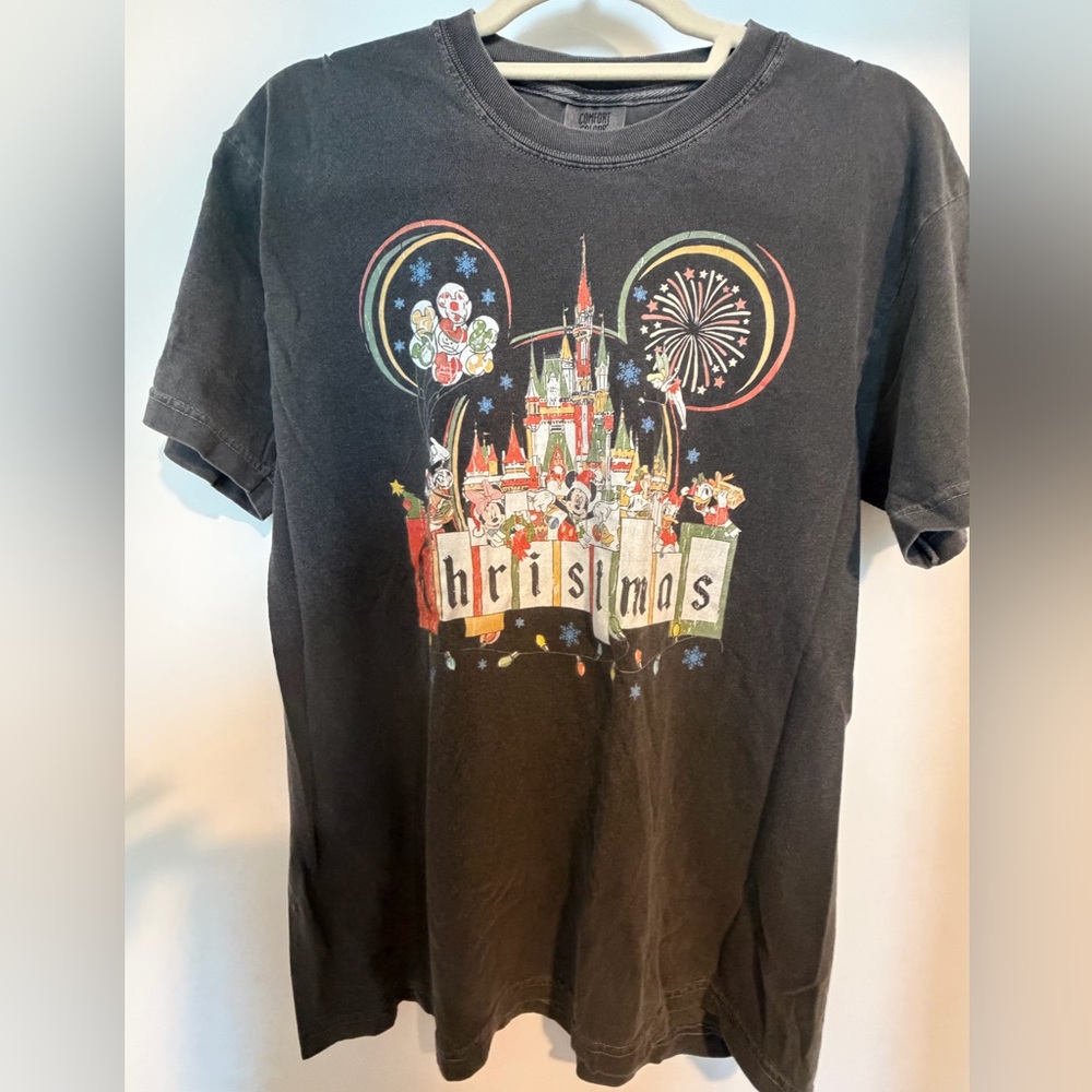 Disney Christmas Comfort Colors Black Disney Holiday Castle Graphic Tee